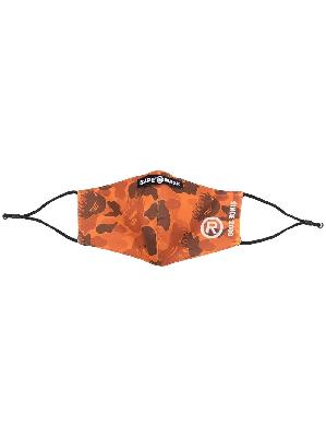 A BATHING APE® camouflage-print face mask