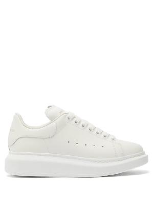 Alexander Mcqueen - Oversized Leather Trainers - Womens - White - 34 EU/IT