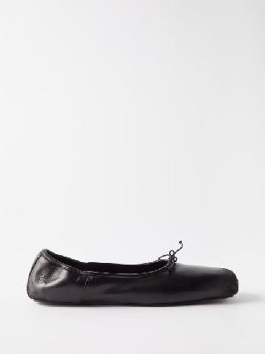 Balenciaga - Kensington Distressed-leather Block-toe Flats - Womens - Black