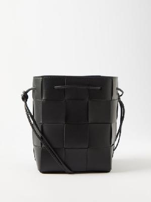 Bottega Veneta - Cassette Small Intrecciato Leather Bucket Bag - Womens - Black - ONE SIZE