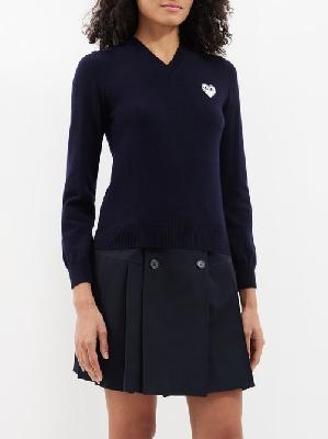 Comme Des Garçons Play - Heart-appliqué V-neck Wool Sweater - Womens - Navy - M