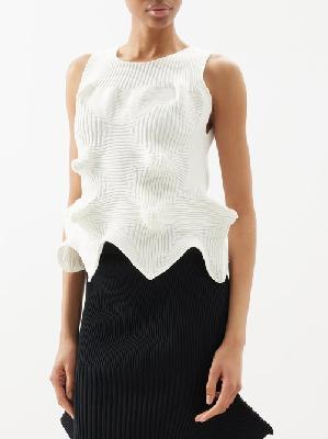 Issey Miyake - Linkage Ribbed-knit Sweater Vest - Womens - Off White - ONE SIZE