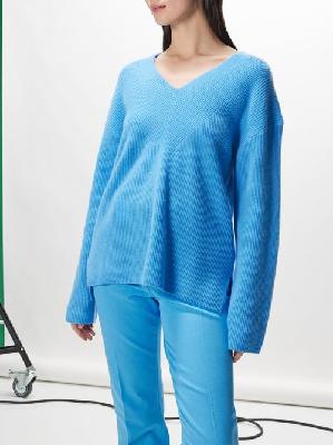 Joseph - V-neck Ribbed Cashmere Sweater - Womens - Blue - L