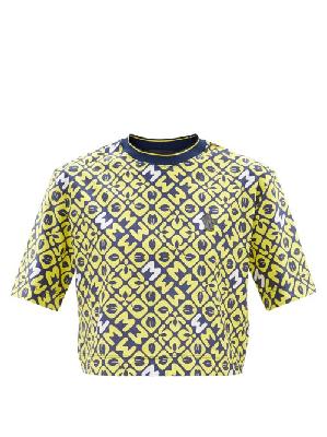 Moncler - Logo-patch Tile-print Cropped T-shirt - Womens - Yellow Print - XS