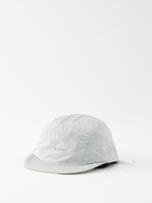Satisfy - Silvershell Trail Cap - Mens - Silver - ONE SIZE
