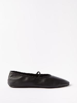 The Row - Round-toe Leather Ballet Flats - Womens - Black - 36 EU/IT
